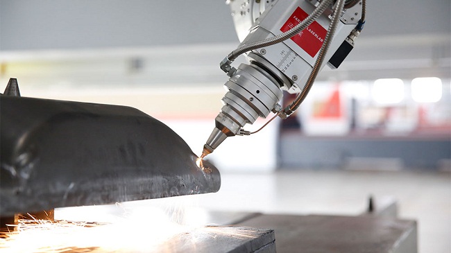 汽車熱成型件三維激光切割機(jī) 汽車熱成型件三維激光切割機(jī)